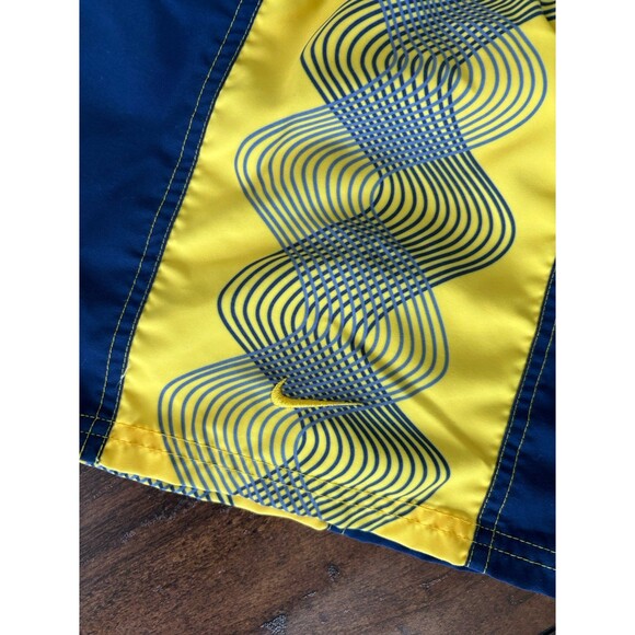 Nike Board Shorts Swim Trunks Navy Athletic With‎ Pockets Netted Mens Large 9" - Picture 4 of 8